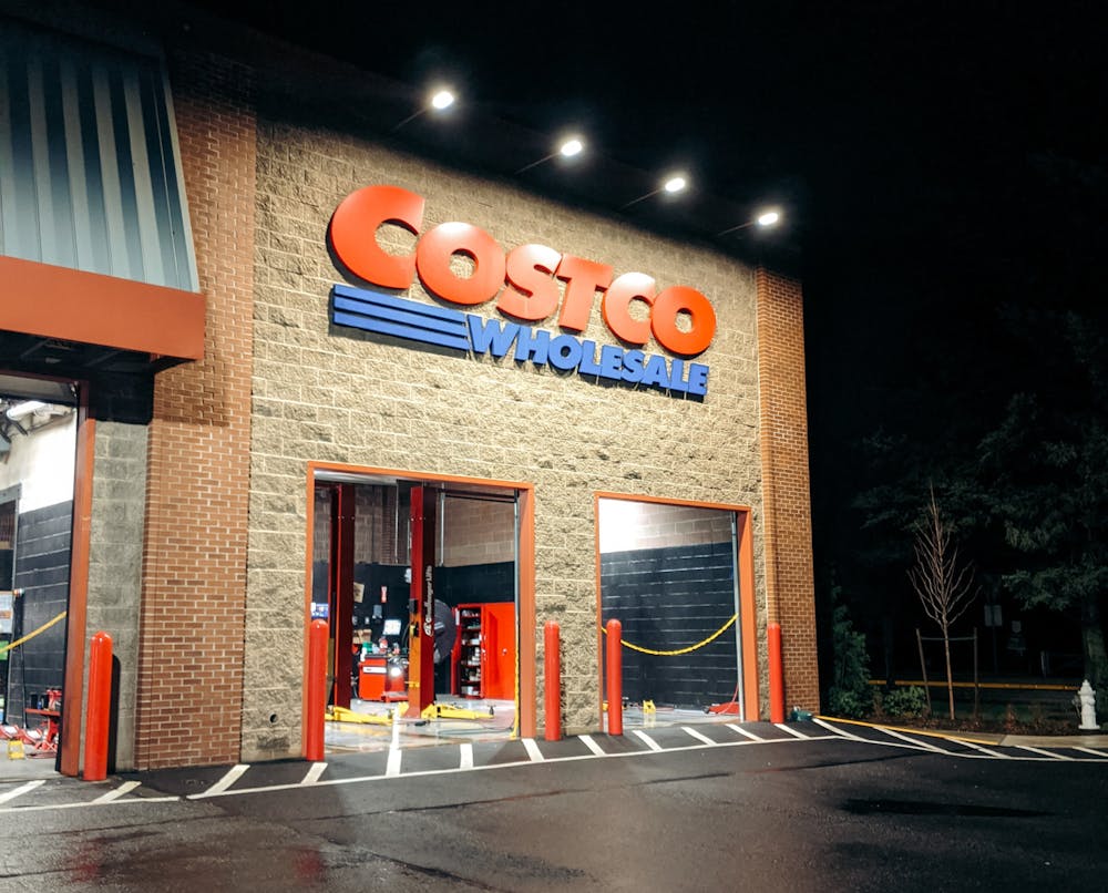 Image for news article: Understanding Costco's Mixed Earnings Report and Its Impact on Stock Valuation